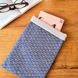 Seigaiha beige book pouch or e-reader