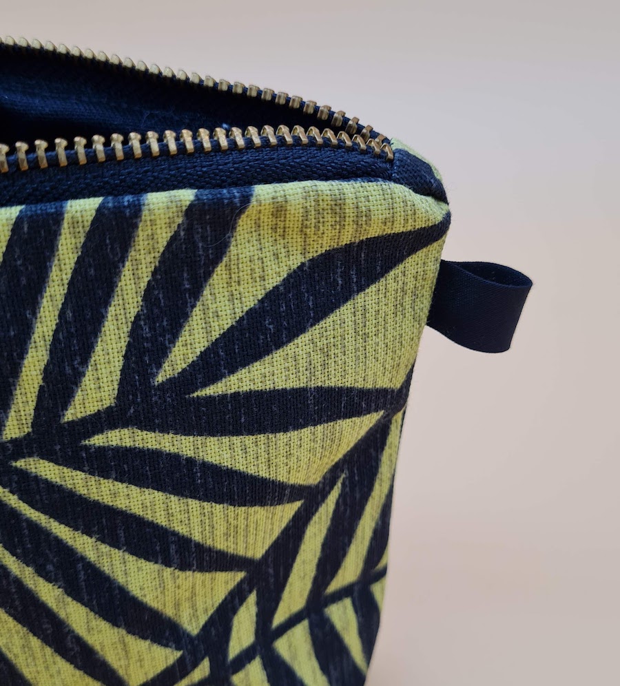 trousse à crayons tropical verte