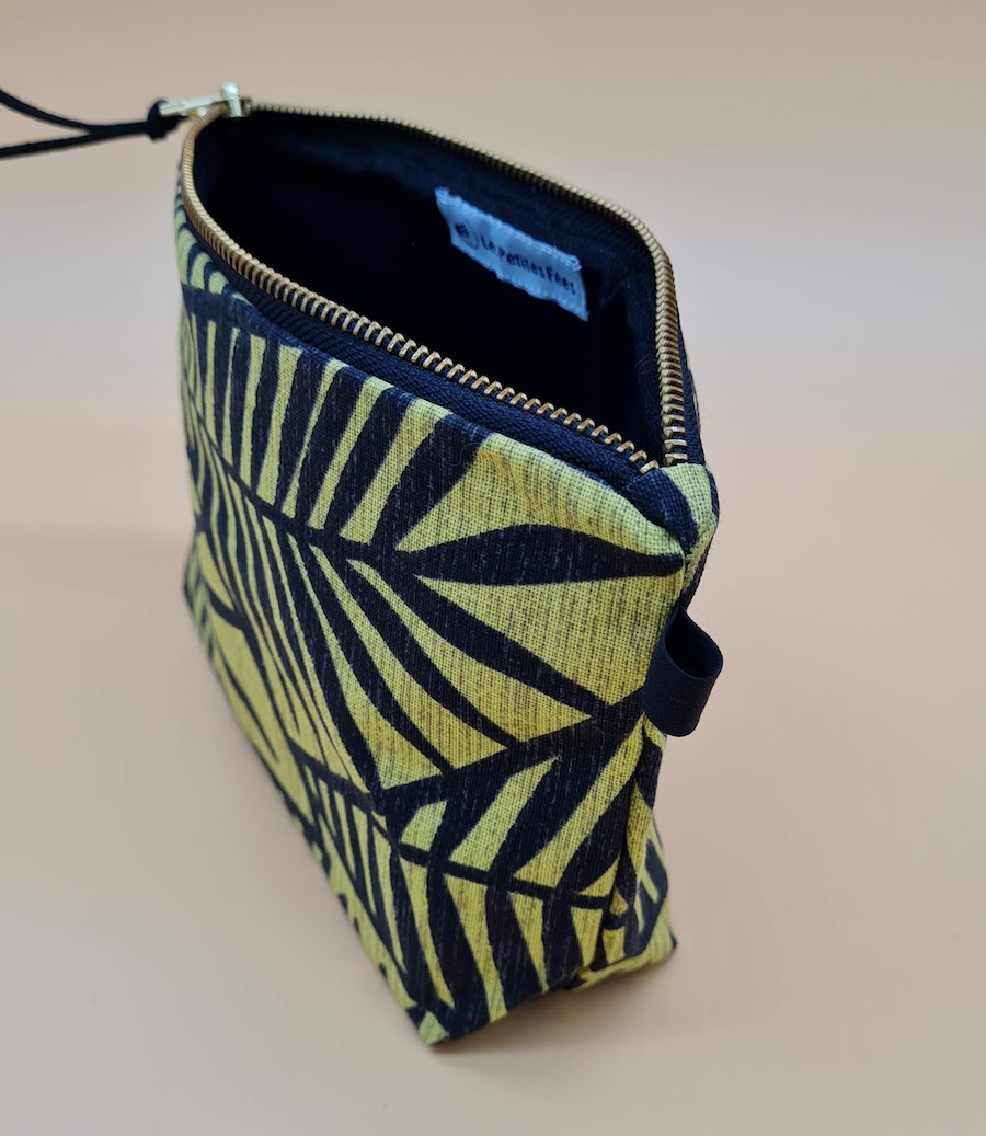 trousse à crayons tropical verte