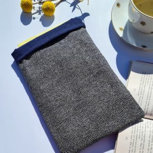 Japanese dot book pouch