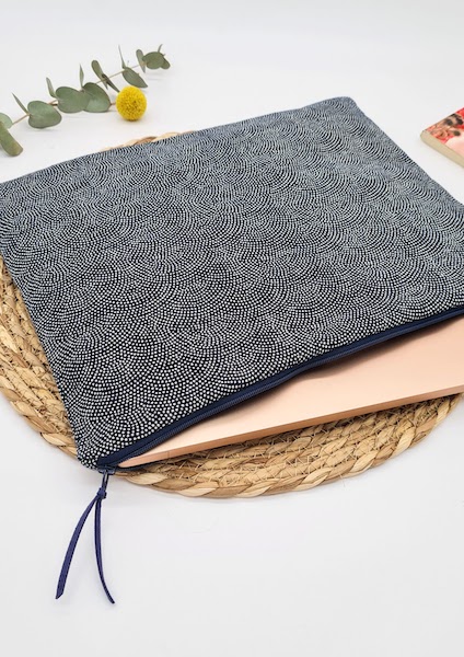 Midnight blue laptop or tablet case