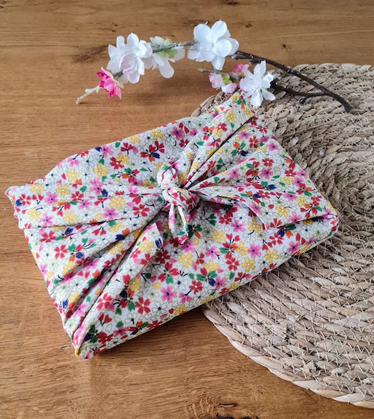 Furoshikis colorful gift wrapping - Image 3