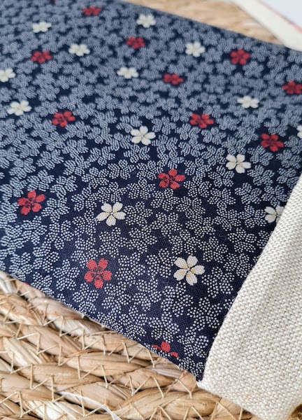 Sakura book pouch - Image 2