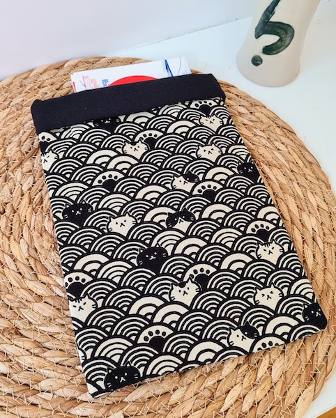 Cat book pouch
