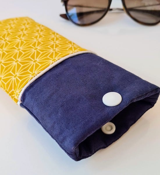 Yellow glasses case - Image 2